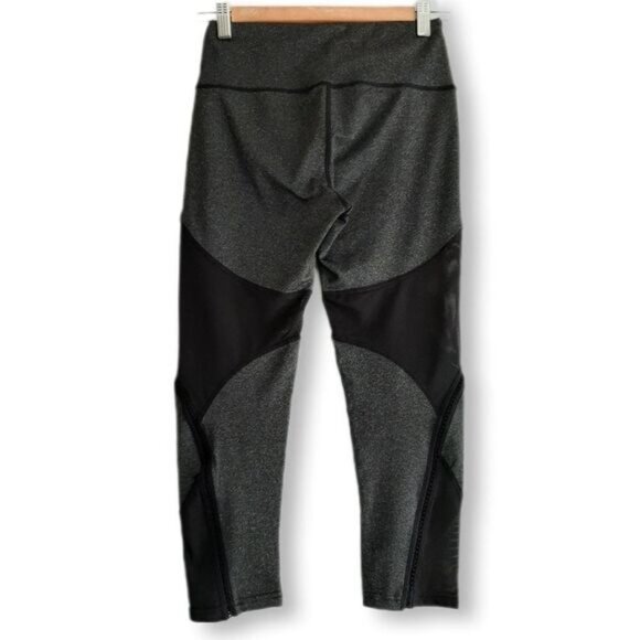 BCBG MAXAZRIA Athletic Capri Leggings Mesh Insert Panels Sz S - Picture 6 of 9
